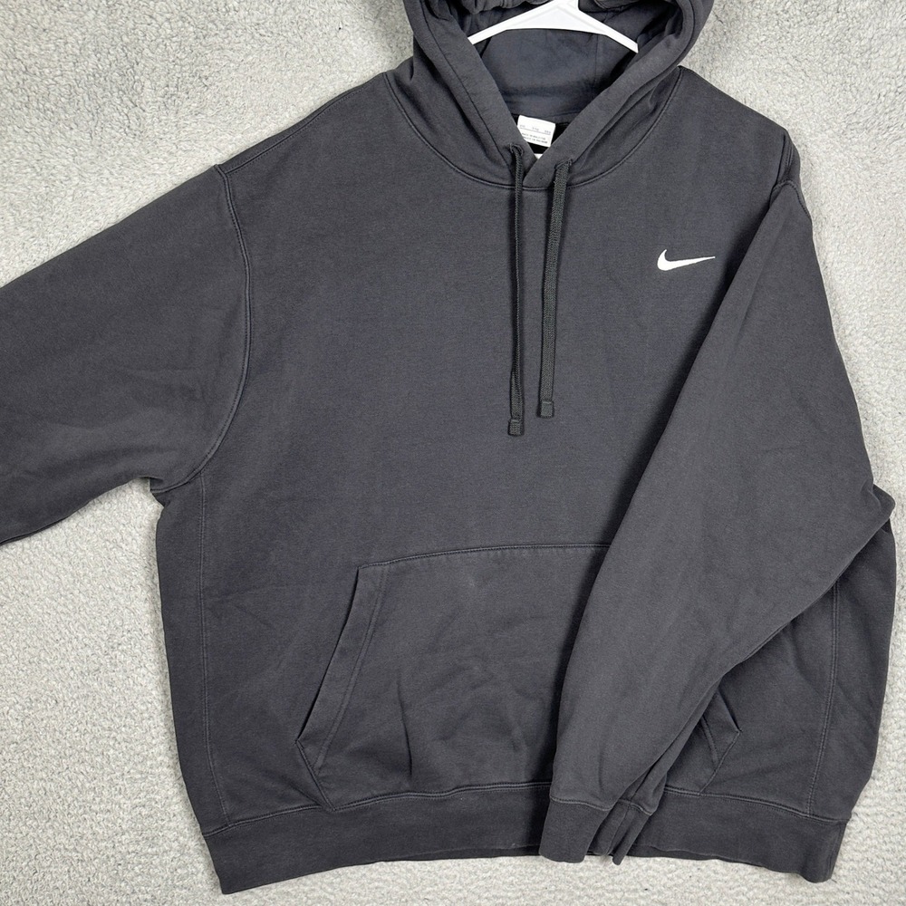 Nike Hoodie Mens 2XL Black Pullover Sweatshirt Embroidered Swoosh Drawstring EUC